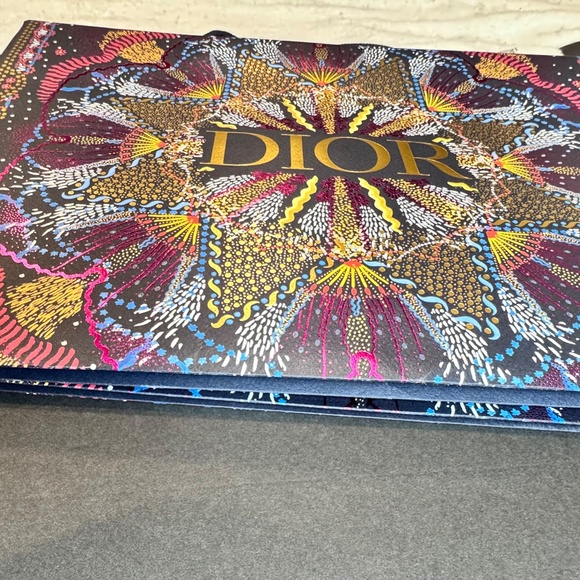 Two (2) Dior Holiday Luminere 2020 Gift Bags in Never Used Condition. - Picture 5 of 5